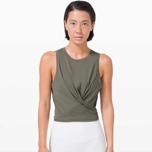 Lululemon Time To Restore Tank Size‎ 4 Gray Sage Green Cropped Tie On The Move